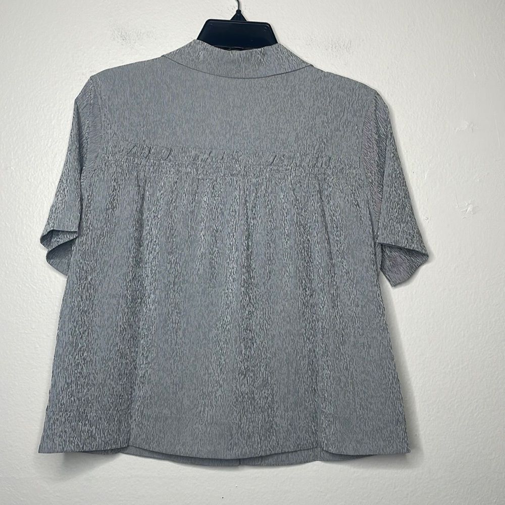 Athleta Short Sleeve Button down Shirt Size XS - Picture 8 of 11